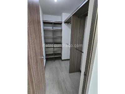 Apartamento de 3 alcobas en venta en San Jose, Sabaneta, 130 m² · foto 12 de 17