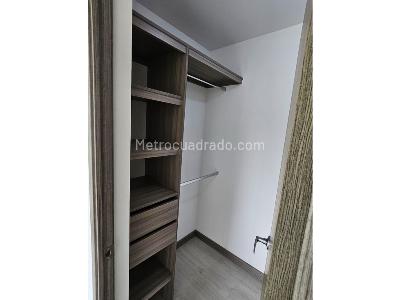 Apartamento de 3 alcobas en venta en San Jose, Sabaneta, 130 m² · foto 15 de 17