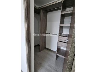 Apartamento de 3 alcobas en venta en San Jose, Sabaneta, 130 m² · foto 7 de 17