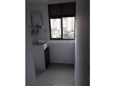 Apartamento de 3 alcobas en venta en Sabaneta, Sabaneta, 59 m² · foto 2 de 15