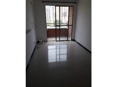 Apartamento de 3 alcobas en venta en Sabaneta, Sabaneta, 59 m² · foto 4 de 15
