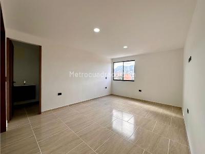 Apartamento de 4 alcobas en venta en Belen, Medellín, 200 m² · foto 11 de 20