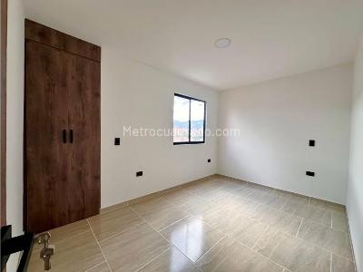 Apartamento de 4 alcobas en venta en Belen, Medellín, 200 m² · foto 14 de 20