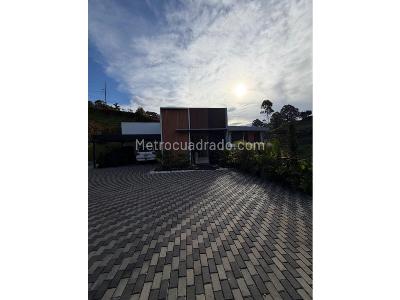 Casa de 5 alcobas en venta en Rionegro, Rionegro, 2000 m² · foto 7 de 20