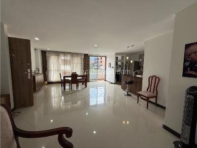Apartamento de 2 alcobas en venta en Belen, Medellín, 77 m² · foto 3 de 16