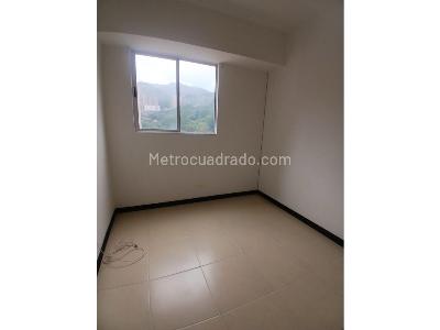 Apartamento de 3 alcobas en venta en Sabaneta, Sabaneta, 68 m² · foto 9 de 15