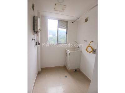 Apartamento de 3 alcobas en venta en Sabaneta, Sabaneta, 68 m² · foto 12 de 15
