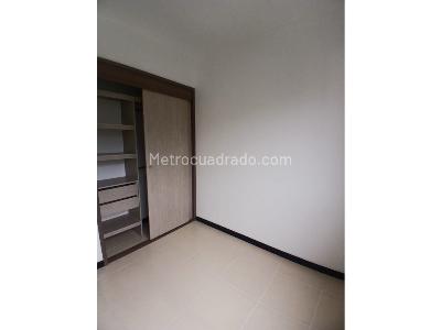 Apartamento de 3 alcobas en venta en Sabaneta, Sabaneta, 68 m² · foto 13 de 15