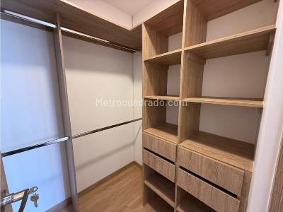 Apartamento de 3 alcobas en venta en Belen, Medellín, 108 m² · foto 10 de 13