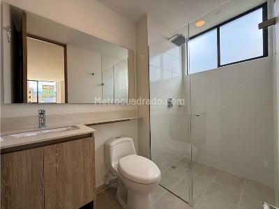 Apartamento de 3 alcobas en venta en Belen, Medellín, 108 m² · foto 8 de 13