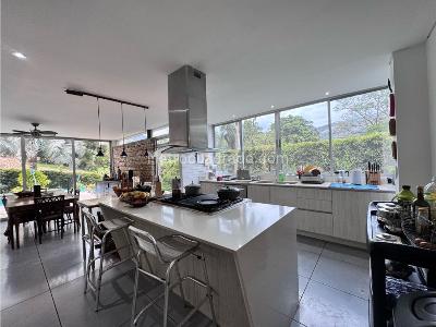 Casa de 3 alcobas en venta en Aguacatal, Cali, 444 m² · foto 9 de 20
