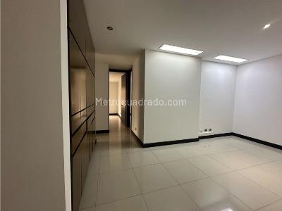 Apartamento de 4 alcobas en venta en Pance \ Comuna 22, Cali, 222 m² · foto 5 de 18