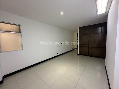 Apartamento de 4 alcobas en venta en Pance \ Comuna 22, Cali, 222 m² · foto 9 de 18
