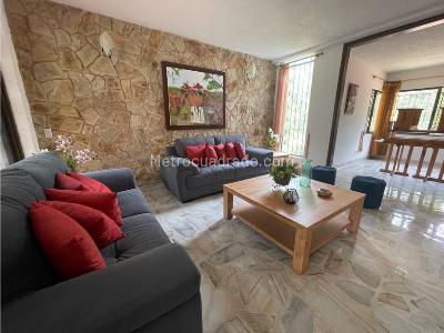 Casa de 4 alcobas en venta en Pance, Cali, 1030 m² · foto 3 de 20
