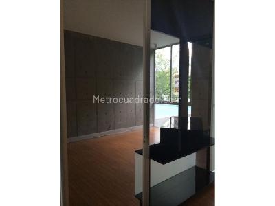 Apartamento de 1 alcoba en venta en Ciudad Jardin / Comuna 22, Cali, 51 m² · foto 2 de 12