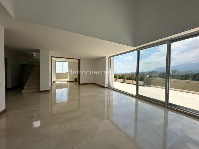 Apartamento de 4 alcobas en venta en Pance, Cali, 404 m² · foto 2 de 20