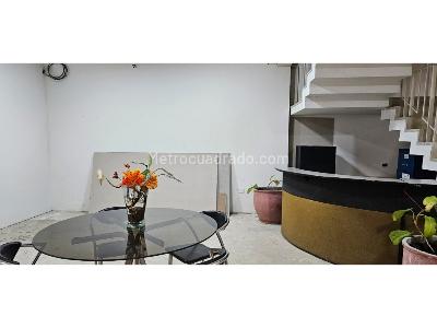 Casa de 5 alcobas en venta en Santa Teresita, Cali, 440 m² · foto 2 de 14