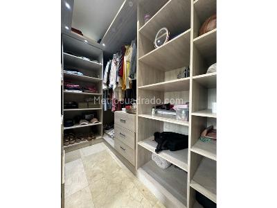 Apartamento de 3 alcobas en venta en Cristales, Cali, 202 m² · foto 11 de 20