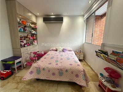 Apartamento de 3 alcobas en venta en Cristales, Cali, 202 m² · foto 15 de 20