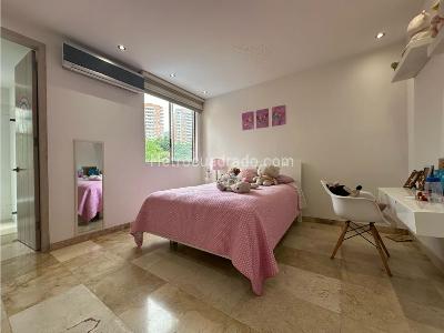 Apartamento de 3 alcobas en venta en Cristales, Cali, 202 m² · foto 18 de 20