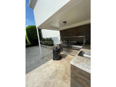 Casa de 5 alcobas en venta en Ciudad Jardin, Cali · foto 18 de 20