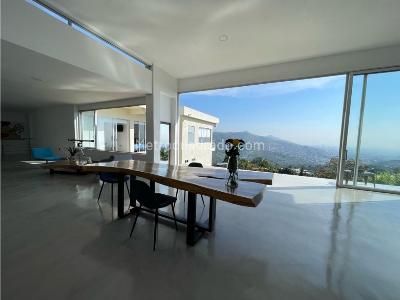 Casa de 5 alcobas en venta en La Reforma, Cali, 1600 m² · foto 2 de 20