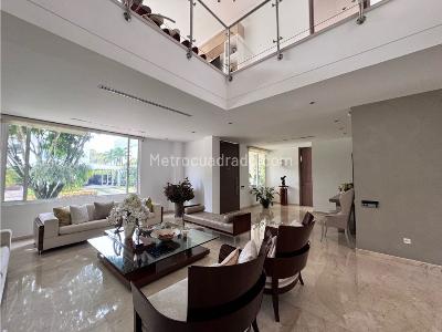 Casa de 4 alcobas en venta en Pance, Cali, 1350 m² · foto 3 de 20