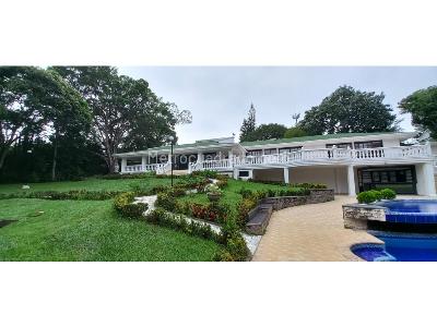 Casa de 5 alcobas en venta en Pance, Cali, 923 m² · foto 2 de 20
