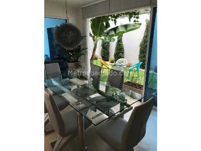 Casa de 5 alcobas en venta en Ciudad Jardin, Cali, 500 m² · foto 2 de 19