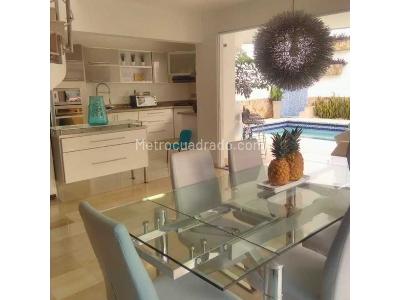 Casa de 5 alcobas en venta en Ciudad Jardin, Cali, 500 m² · foto 3 de 19