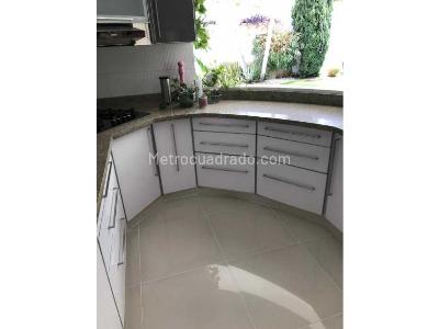 Casa de 5 alcobas en venta en Ciudad Jardin, Cali, 500 m² · foto 14 de 19