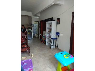 Casa de 5 alcobas en venta en Bretaña, Cali, 170 m² · foto 5 de 13