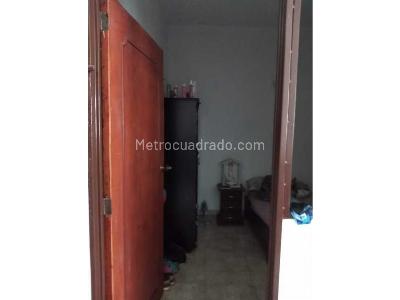 Casa de 5 alcobas en venta en Bretaña, Cali, 170 m² · foto 8 de 13