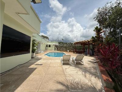 Casa de 5 alcobas en venta en Pance, Cali, 1717 m² · foto 3 de 20