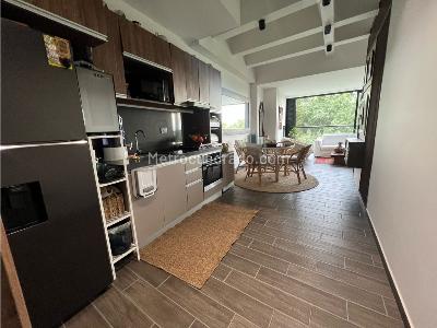 Apartamento de 1 alcoba en venta en Ciudad Jardin / Comuna 22, Cali, 78 m² · foto 2 de 20