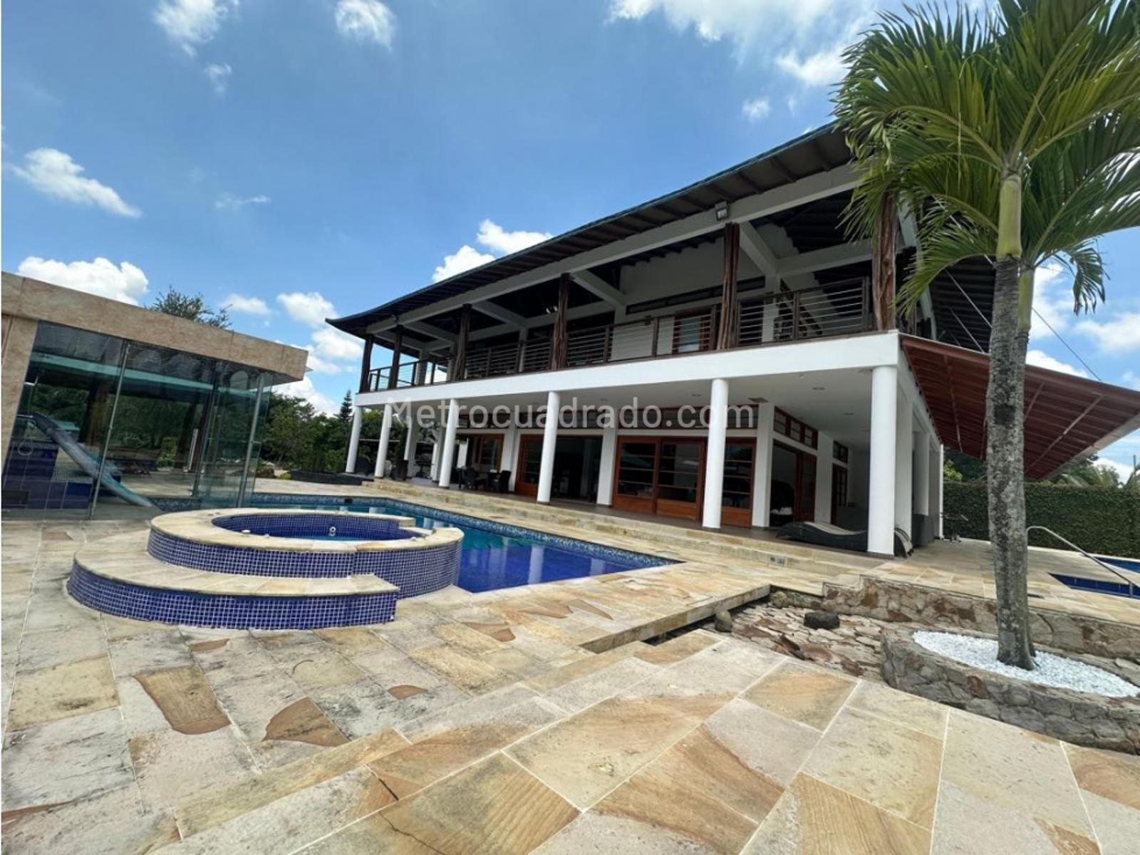 Casa de 5 habitaciones en venta en Pance, Cali — imagen 1 de 20