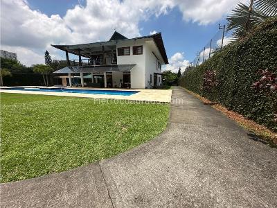Casa de 5 alcobas en venta en Pance, Cali, 1200 m² · foto 3 de 20
