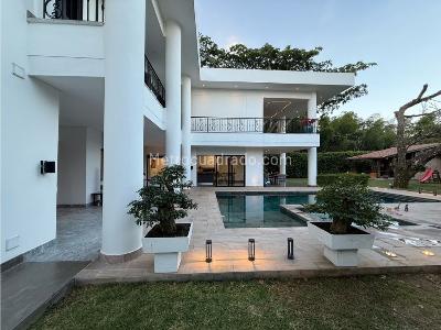 Casa de 4 alcobas en venta en La Viga, Cali, 1080 m² · foto 2 de 20