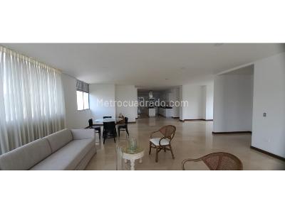 Apartamento de 2 alcobas en venta en Santa Rita, Cali, 228 m² · foto 2 de 20