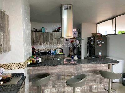Casa de 5 alcobas en venta en Ciudad Jardin, Cali, 400 m² · foto 10 de 20