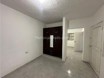 Casa de 5 alcobas en venta en El Prado, Palmira, 226 m² · foto 3 de 18