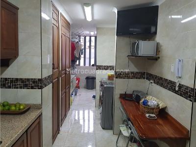 Apartamento de 3 alcobas en venta en Santa Teresita, Cali, 230 m² · foto 7 de 11