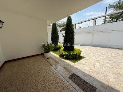 Casa de 4 alcobas en venta en Ciudad Jardin, Cali, 600 m² · foto 4 de 20