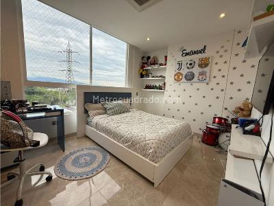 Apartamento de 3 alcobas en venta en Pance, Cali, 212 m² · foto 16 de 20