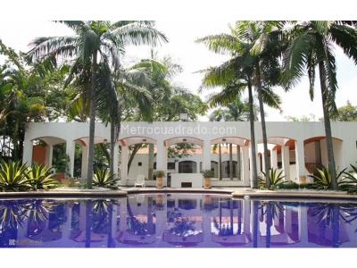 Casa de 4 alcobas en venta en Ciudad Jardin, Cali, 1100 m² · foto 10 de 11