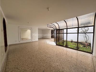 Casa de 5 alcobas en venta en El Ingenio, Cali, 350 m² · foto 4 de 18