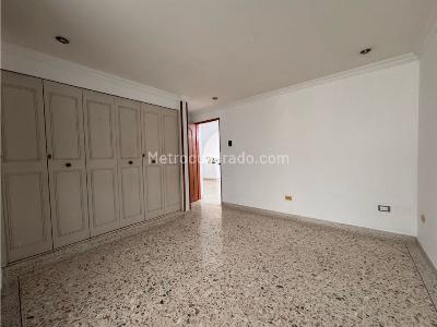 Casa de 5 alcobas en venta en El Ingenio, Cali, 350 m² · foto 6 de 18