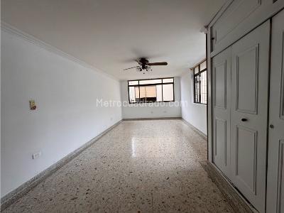 Casa de 5 alcobas en venta en El Ingenio, Cali, 350 m² · foto 13 de 18