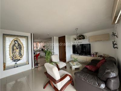 Apartamento de 3 alcobas en venta en Cuarto De Legua, Cali, 127 m² · foto 2 de 19