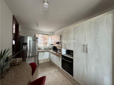 Apartamento de 3 alcobas en venta en Cuarto De Legua, Cali, 127 m² · foto 4 de 19